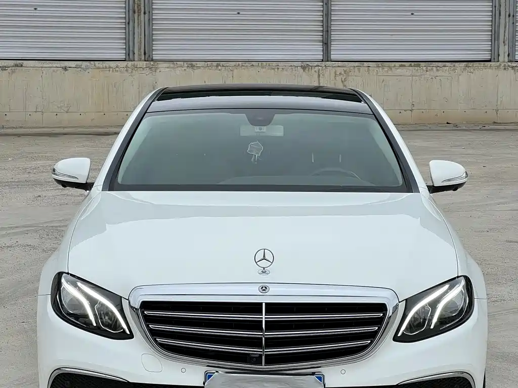 Mercedes-Benz E-Class E 2018 E 300 L Fashion