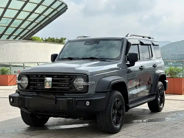 2023 TANK 300