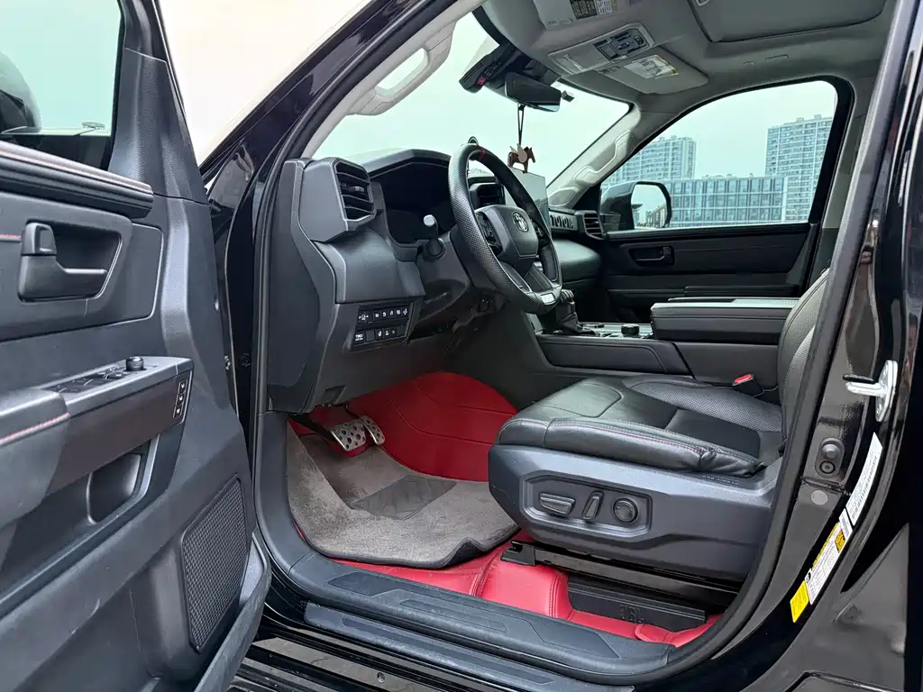 Toyota Sequoia — миниатюра 4