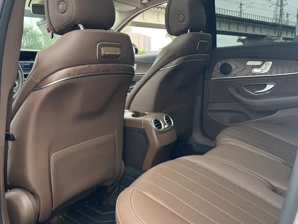 Mercedes-Benz E-Class E 2018 E 300 L Fashion
