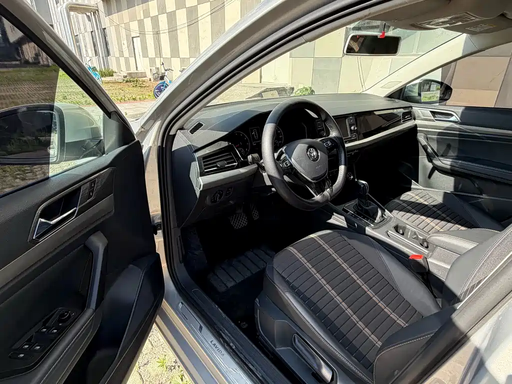 Volkswagen Lavida 2019 280TSI DSG Comfort VI