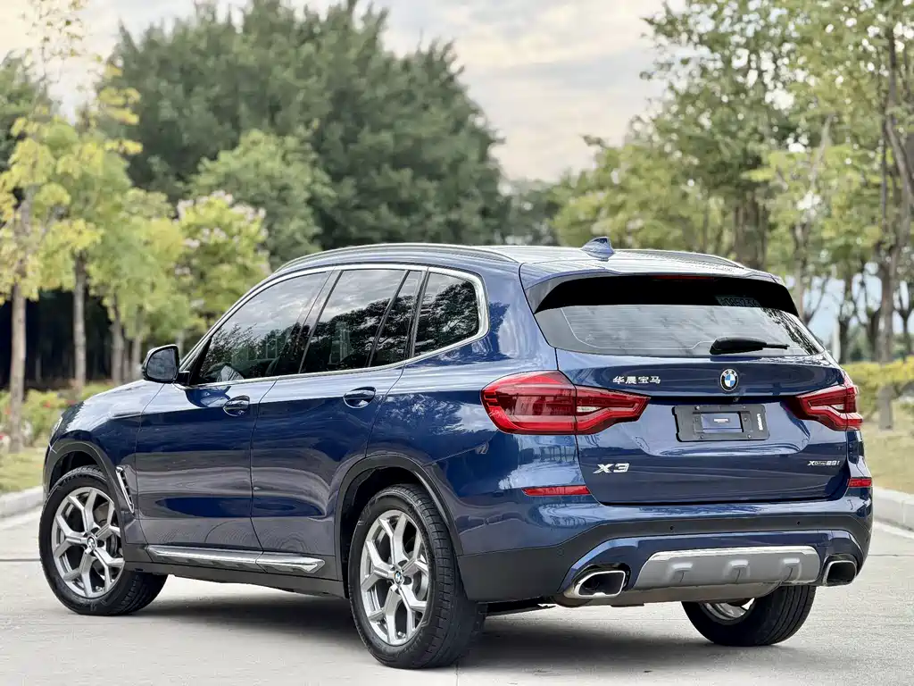 BMW X3 — миниатюра 13
