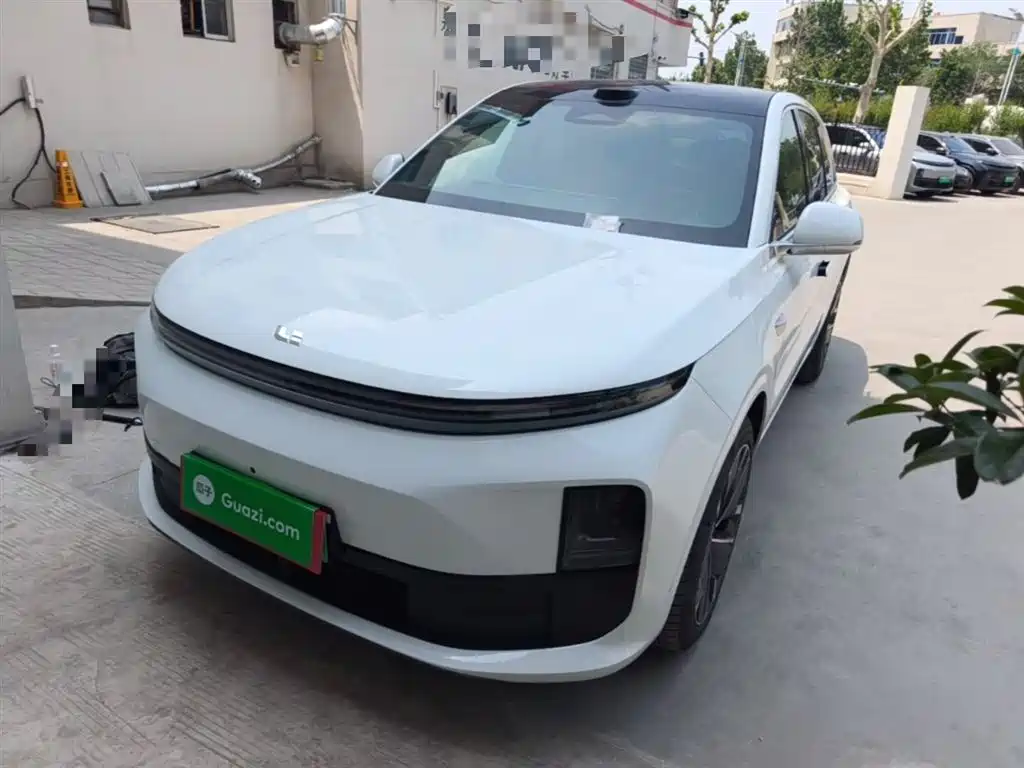 Li Auto Li L6 2025