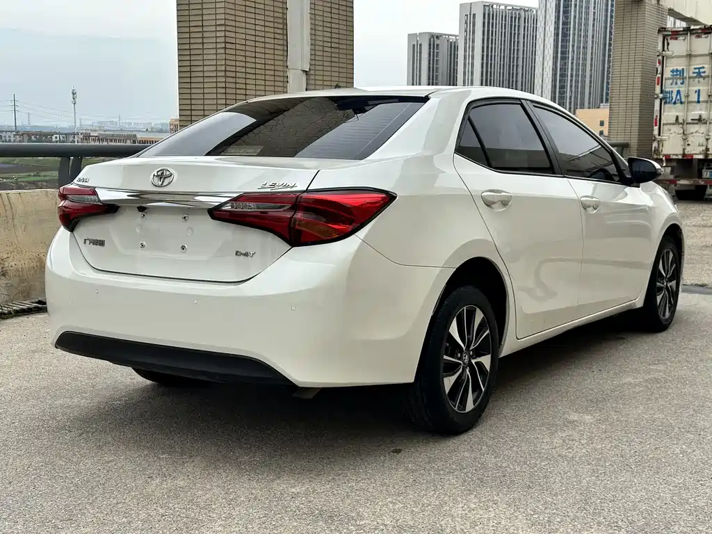 Toyota Corolla Levin 2018 185T CVT Luxury VI