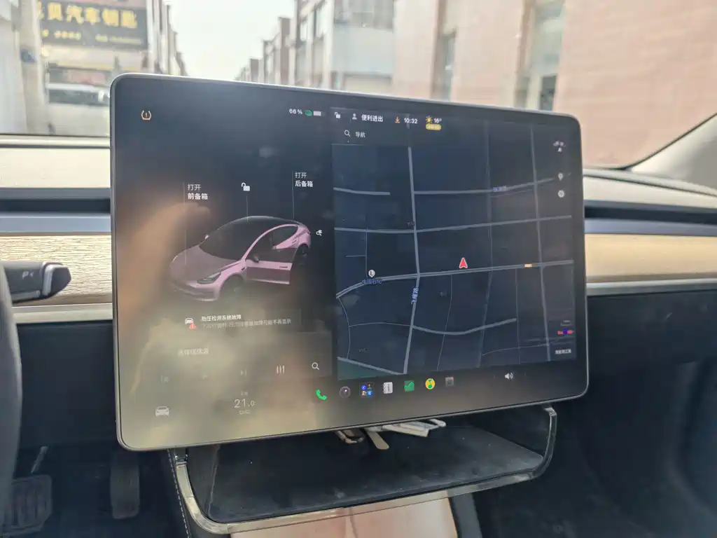 Tesla Model 3 — миниатюра 13