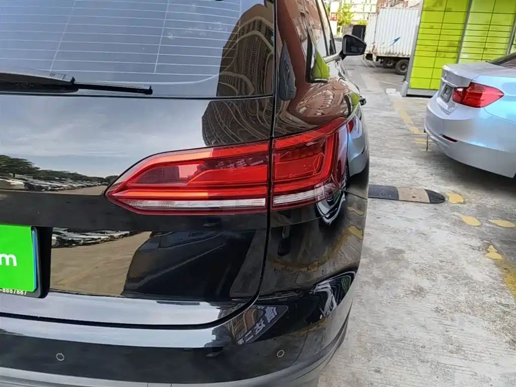 Volkswagen Touareg 2022 2.0TSI
