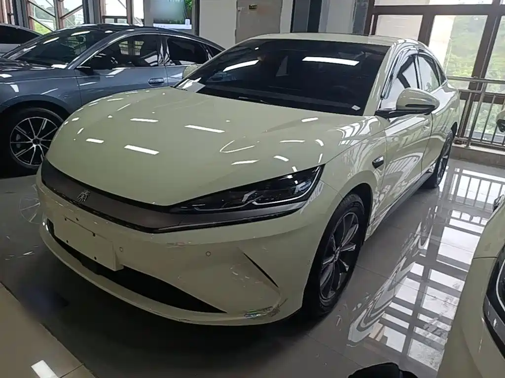 Byd Qin L 2025