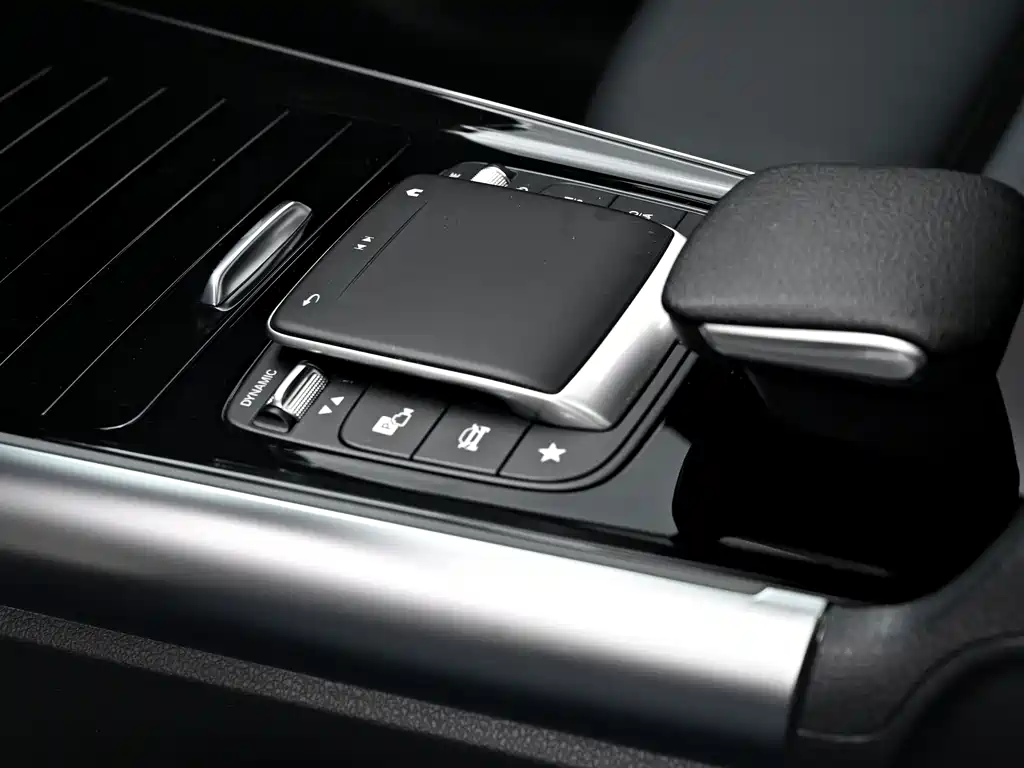 Mercedes-Benz GLA 2020 GLA 200