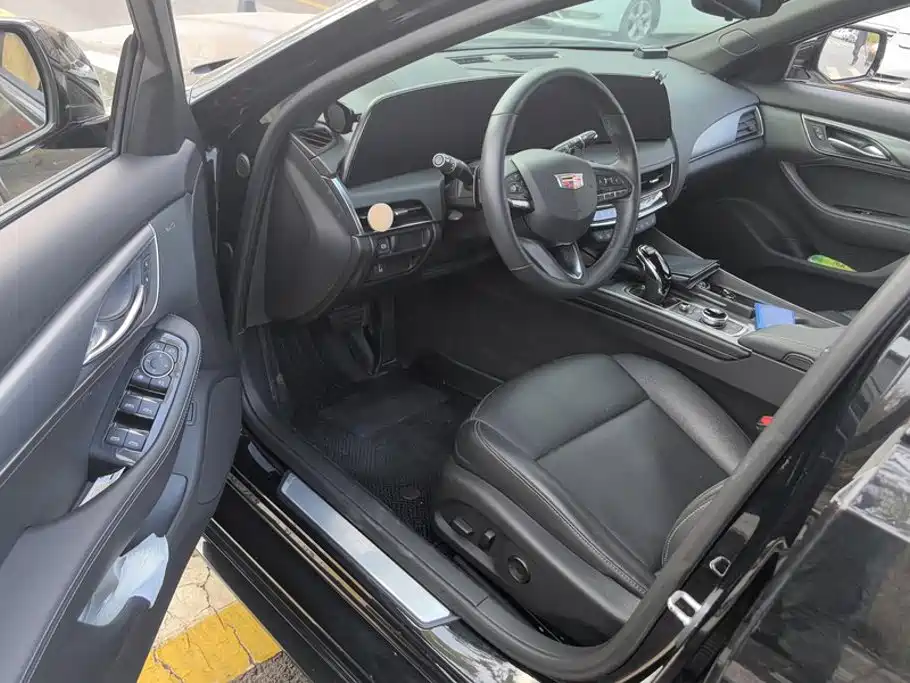 Cadillac CT5 — миниатюра 9