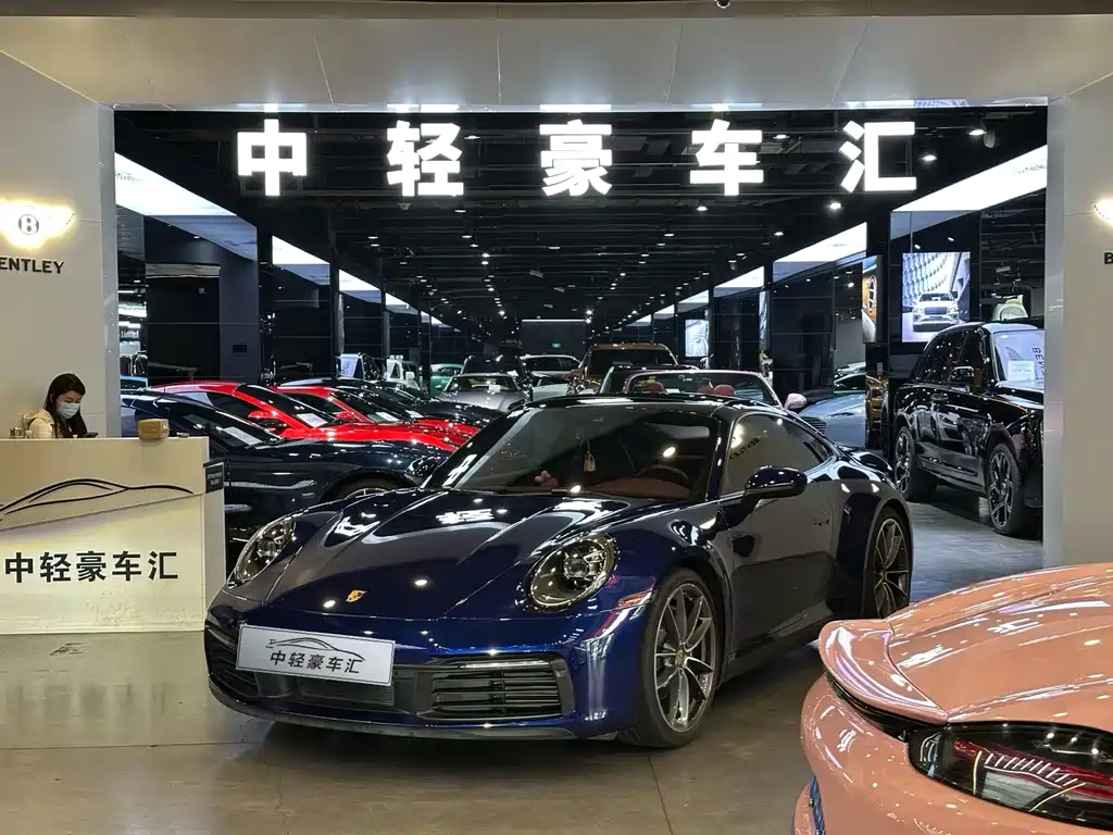 Porsche 911 2021