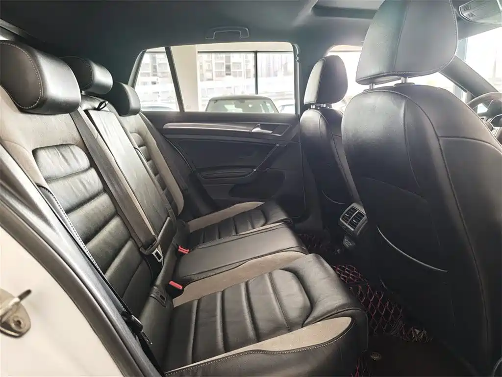 Volkswagen Golf 2019 280TSI DSG R-Line VI