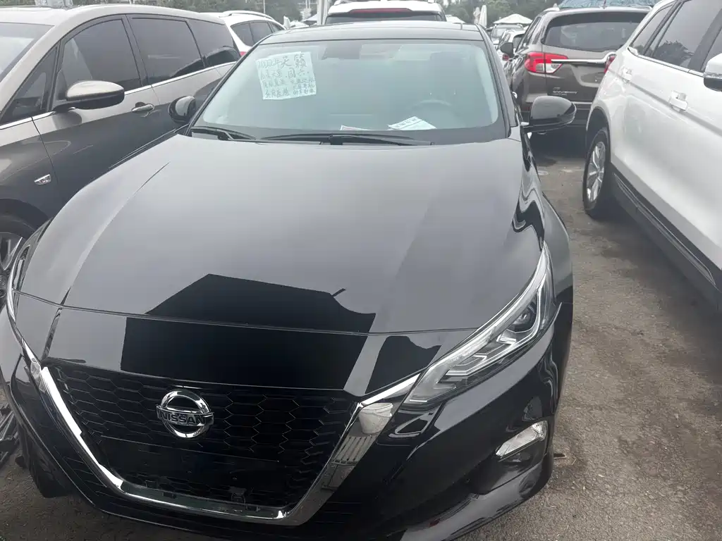 Nissan Teana 2022