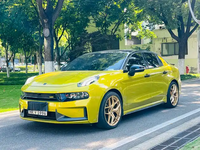 2022 Lynk & Co 03
