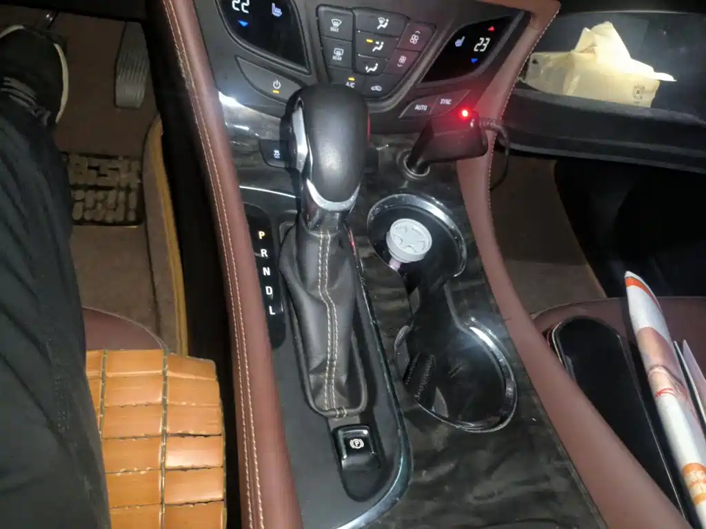 Buick Envision Plus — миниатюра 10
