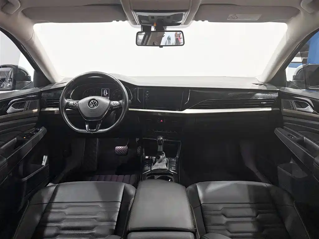 Volkswagen Passat 2020 330TSI Elite VI