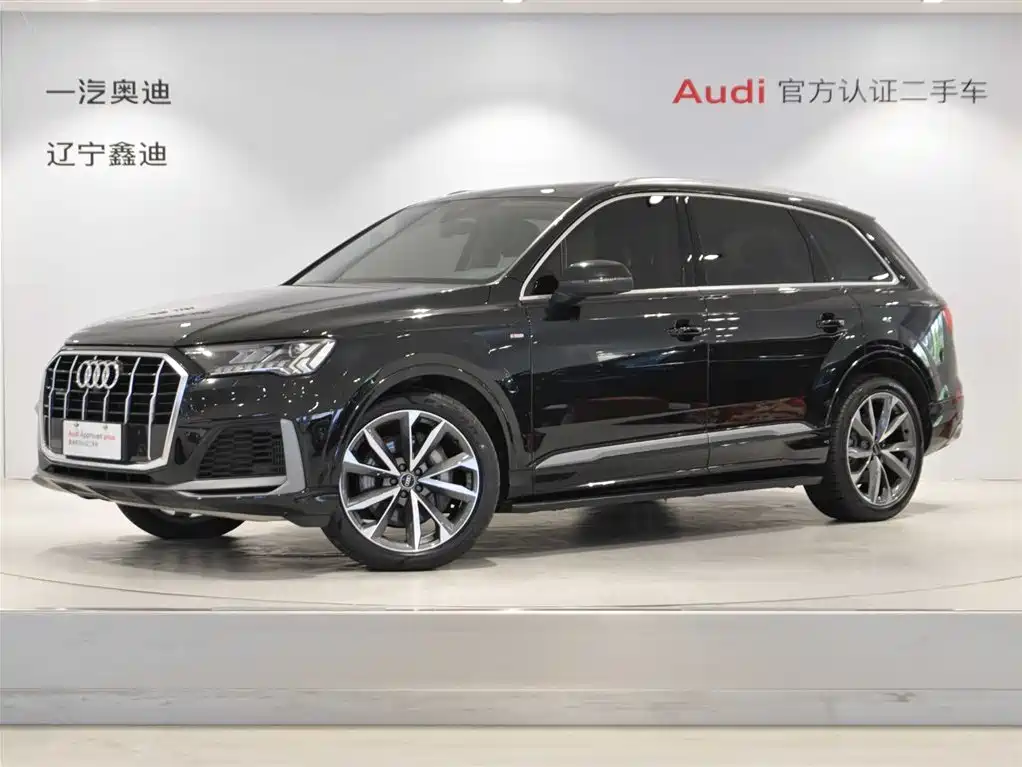 Audi Q7 2022 — фото 1