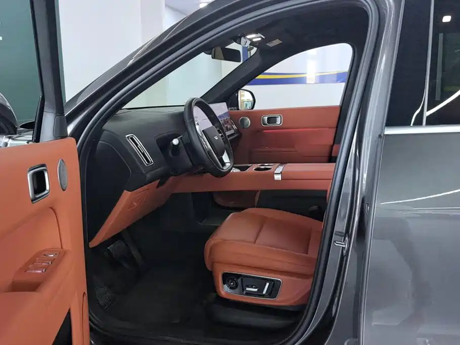 Li Auto L8 2025 Max