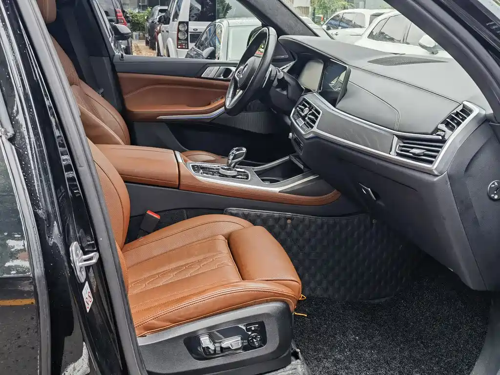 BMW X7 2022 xDrive40i Premium M Sport