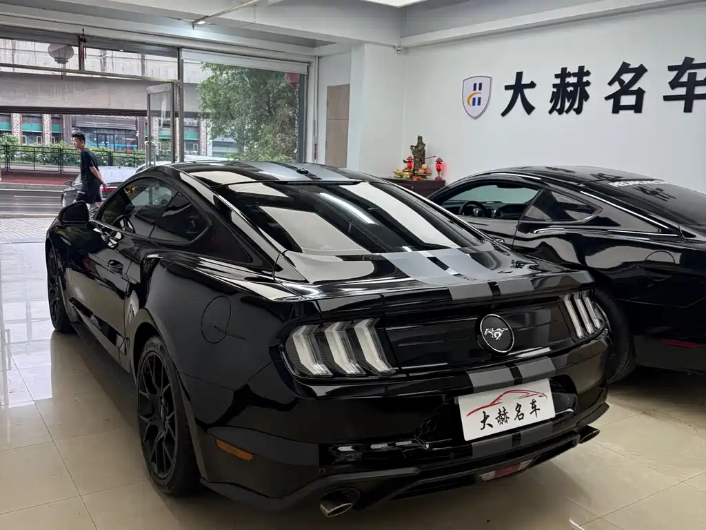 Ford Mustang 2020 2.3L EcoBoost