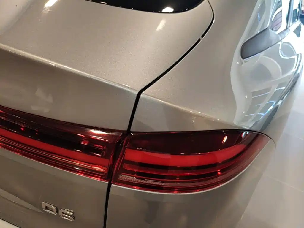 Roewe D6 2025 450km