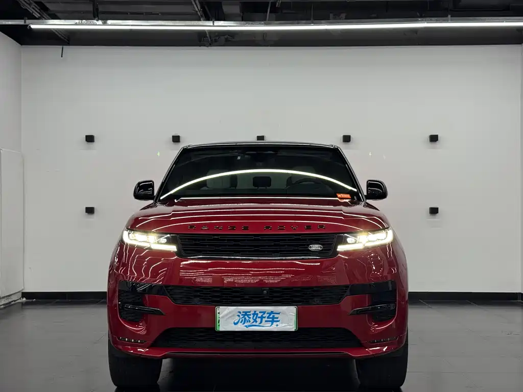 Land Rover Sport PHEV 2025
