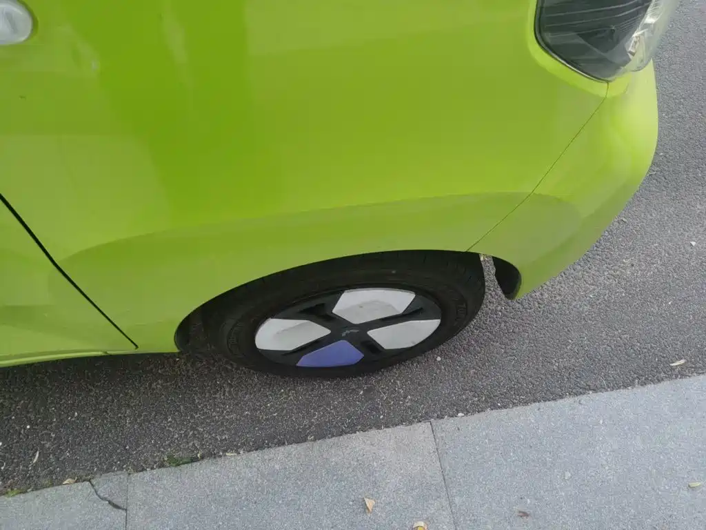 Wuling MINIEV — миниатюра 9