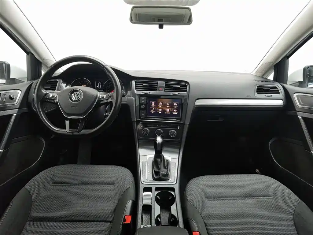 Volkswagen Golf 2019 1.6L AT Comfort V