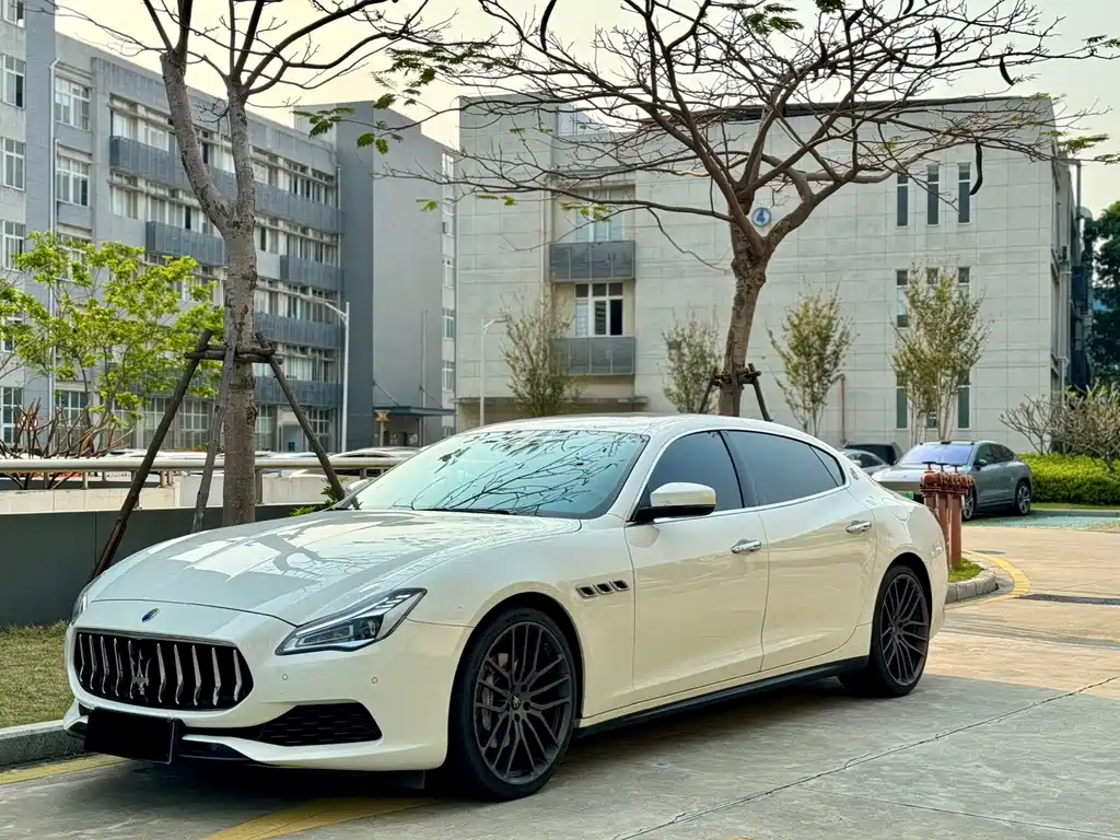 Maserati Quattroporte 2021