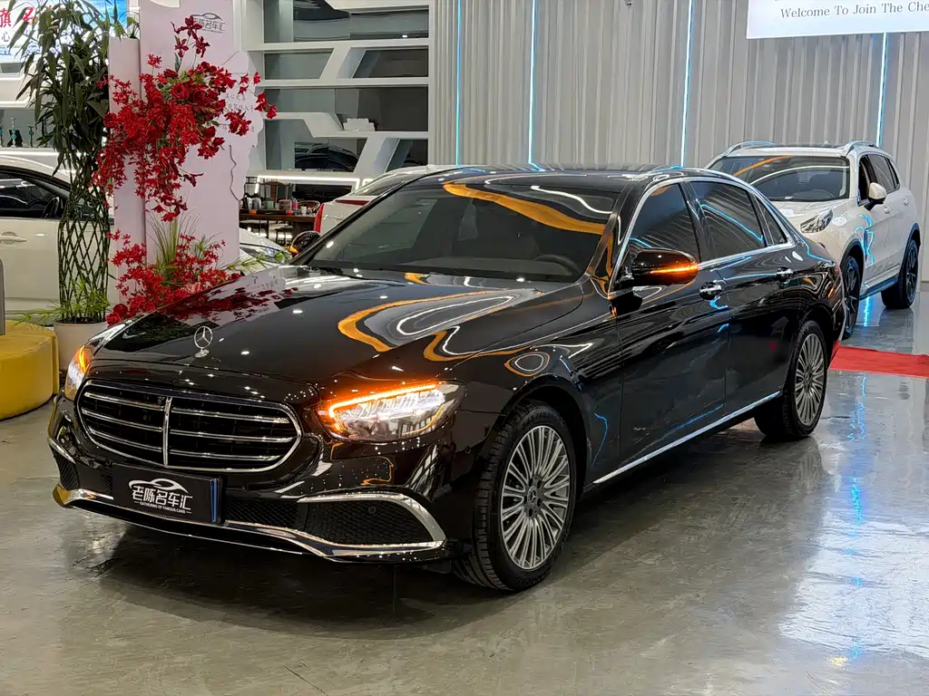 Mercedes-Benz E-Class 2023