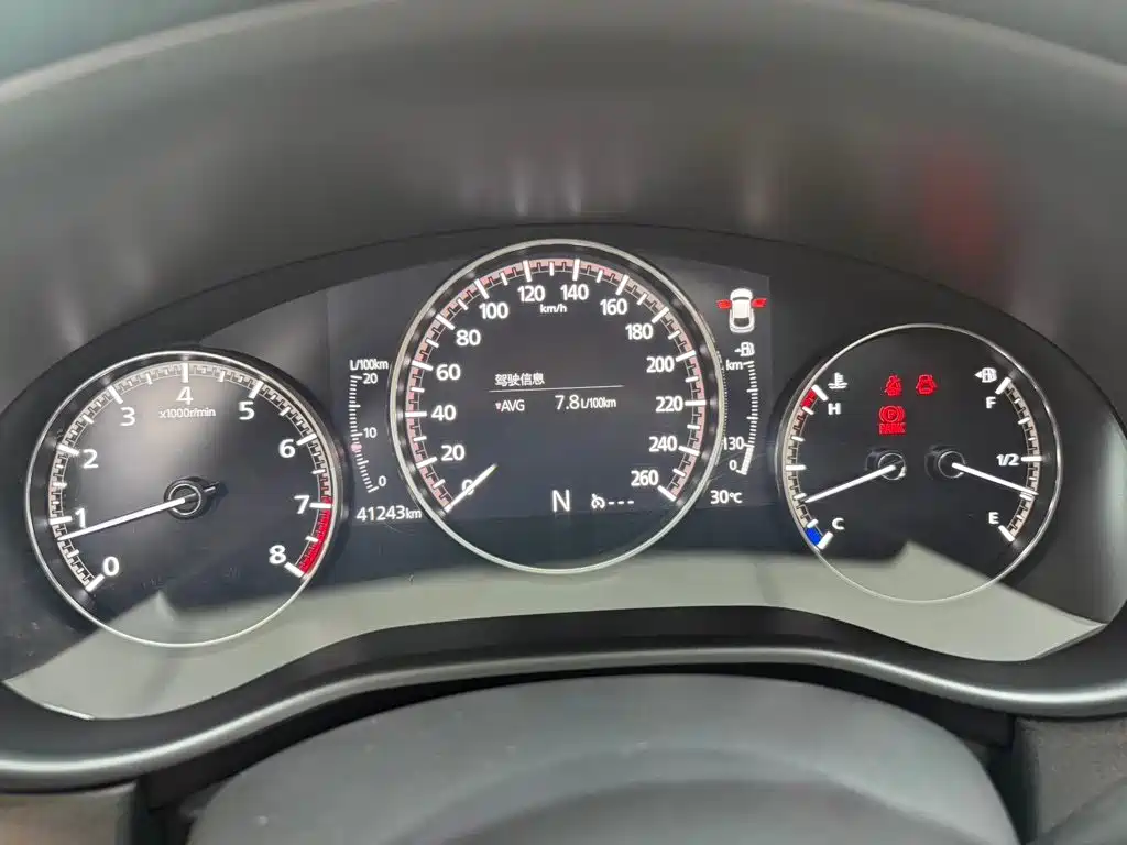 Заказать Mazda CX-30 2022 года за 2 233 526 ₽  из Китая