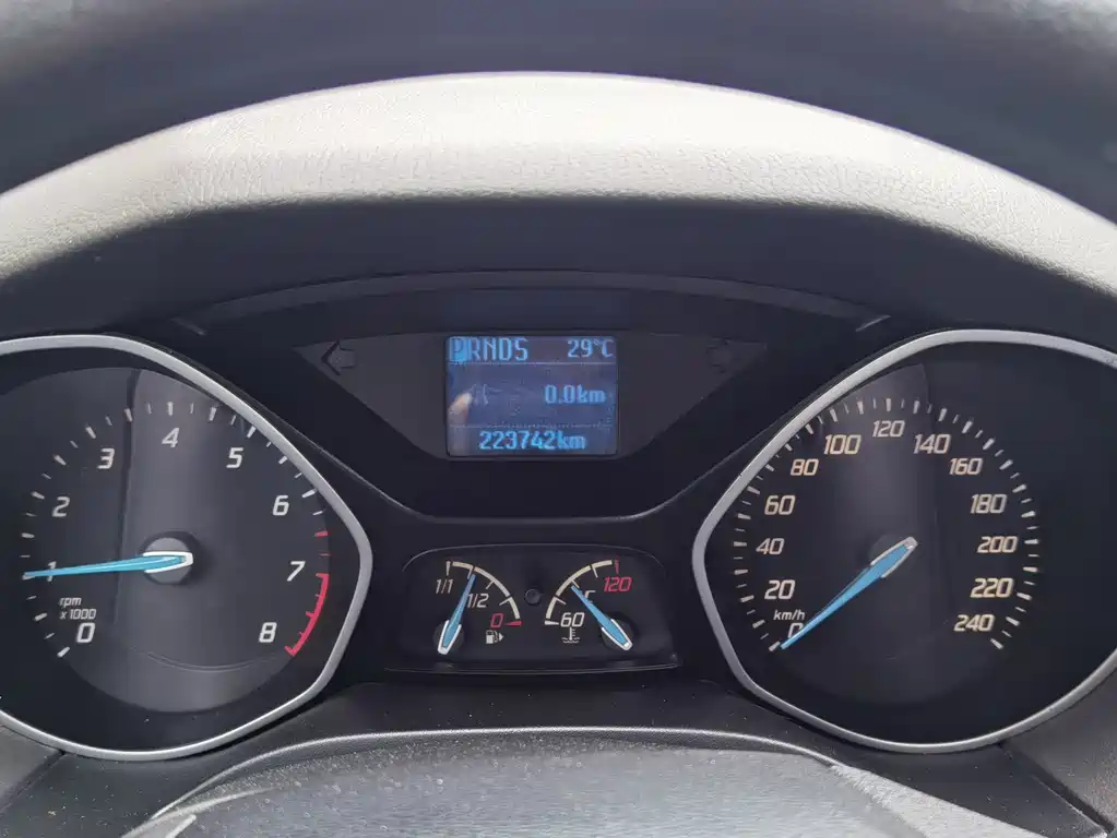 Ford Focus 2012 1.6L AT Comfort