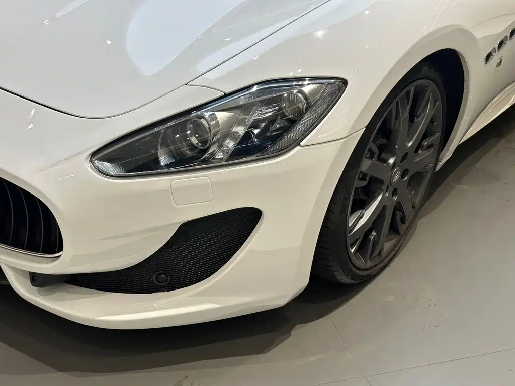 Maserati GranTurismo 2009 4.7L Sport Automatic