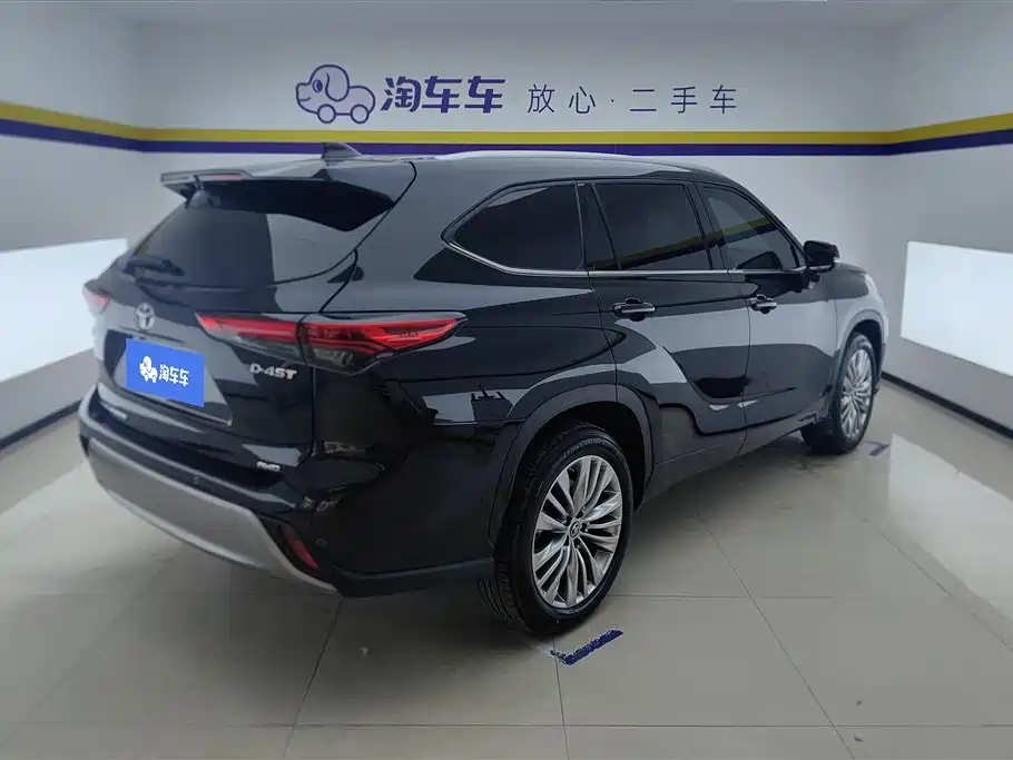 Toyota Highlander 2022 380T Luxury 7 мест