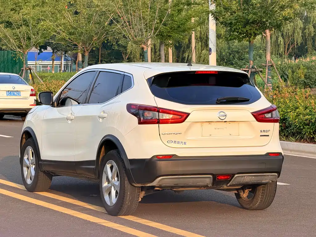 Nissan Qashqai 2019 2.0L CVT Smart