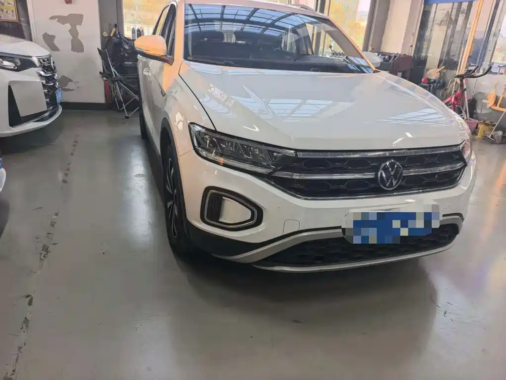 Volkswagen T-Roc — миниатюра 3