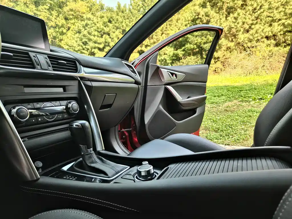 Mazda CX-4 — миниатюра 7