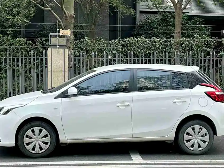 TOYOTA YARIS L ZHIXUAN