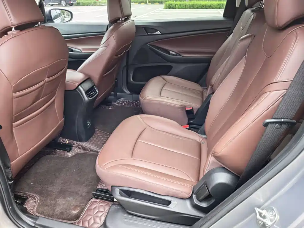 Buick GL6 2018 18T 6 мест Luxury