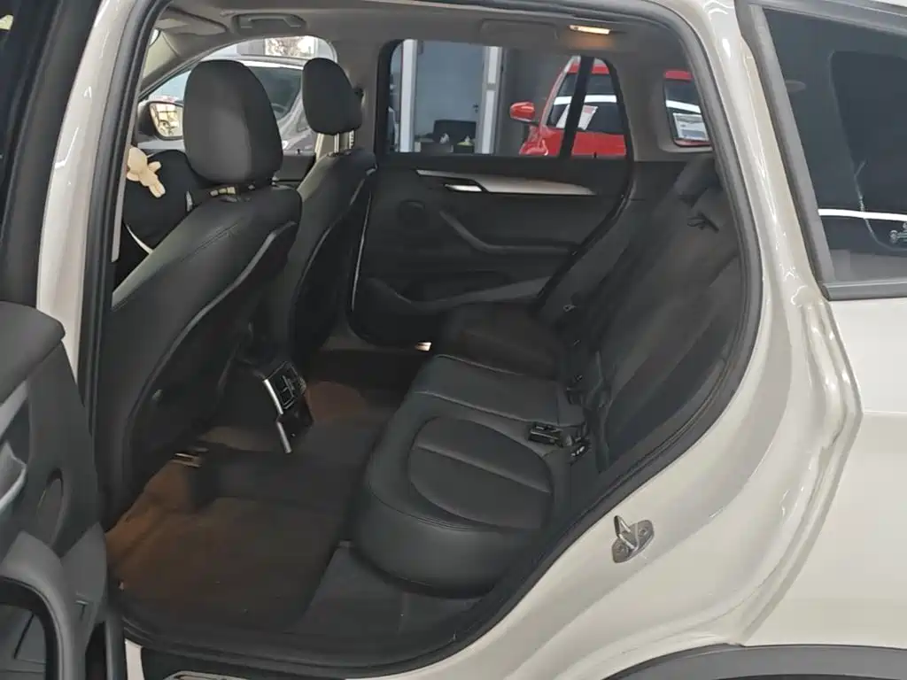 BMW X1 — миниатюра 17