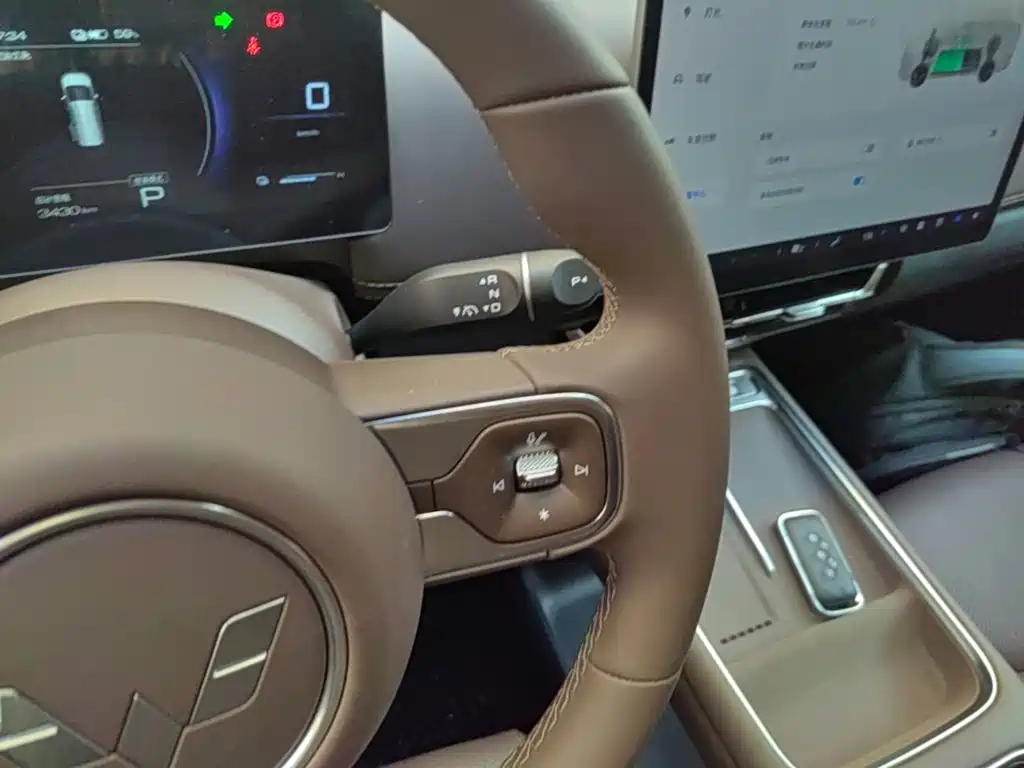 Wuling Xingguang 730 New Energy — миниатюра 14