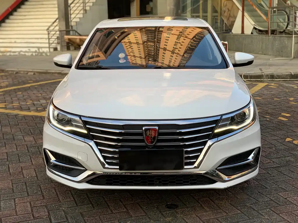 Roewe i6 Classic — миниатюра 2