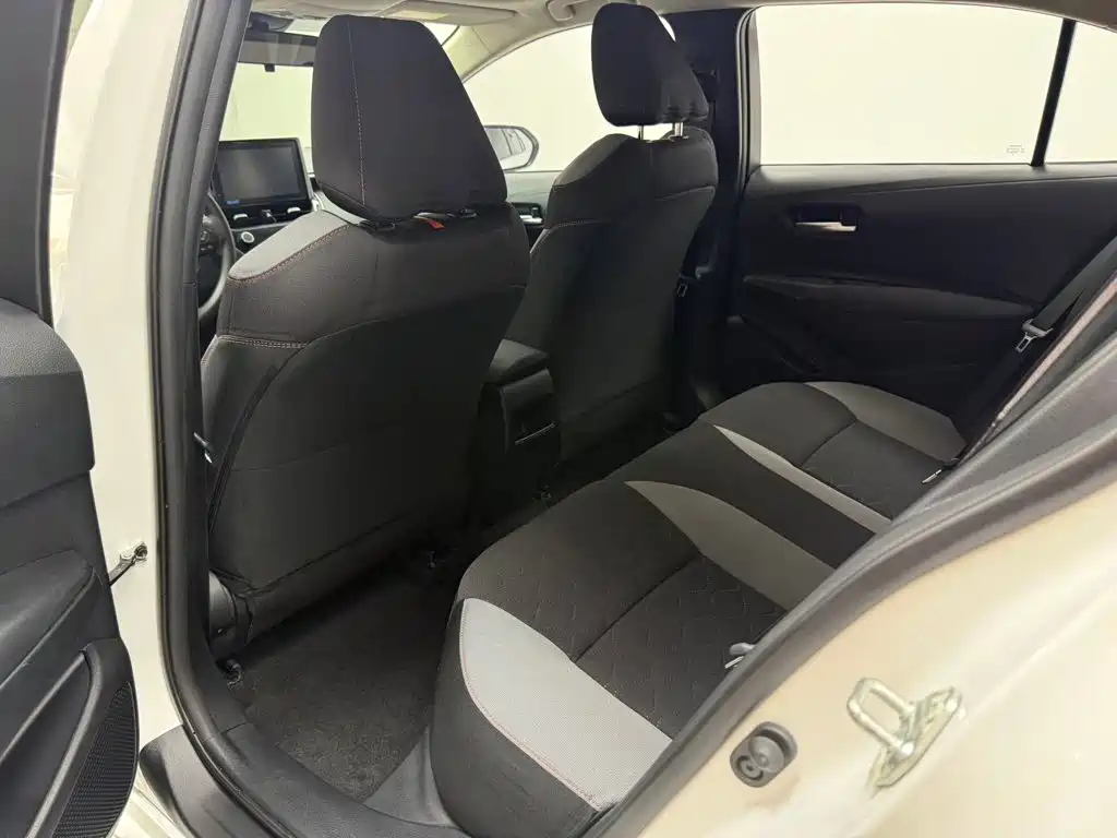 Toyota Corolla — миниатюра 8