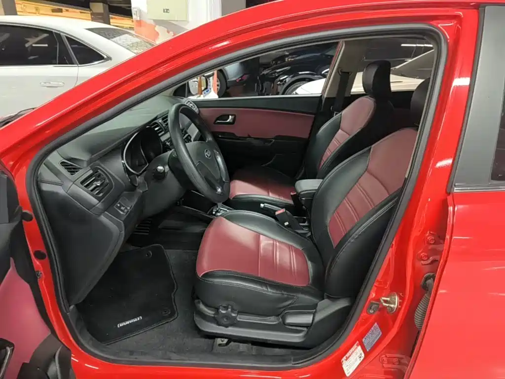 Kia K2 — миниатюра 15