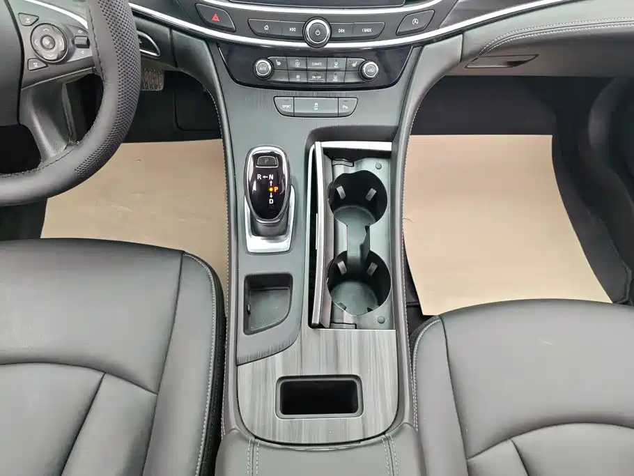 Buick LaCrosse — миниатюра 16