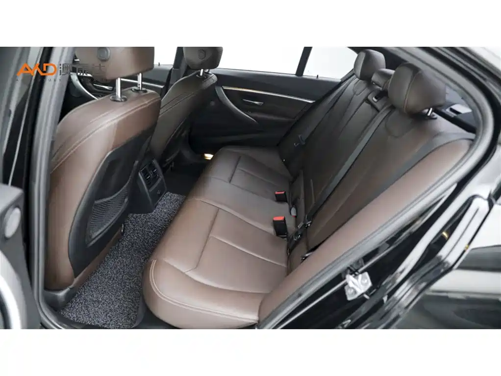 BMW 3 Series — миниатюра 7