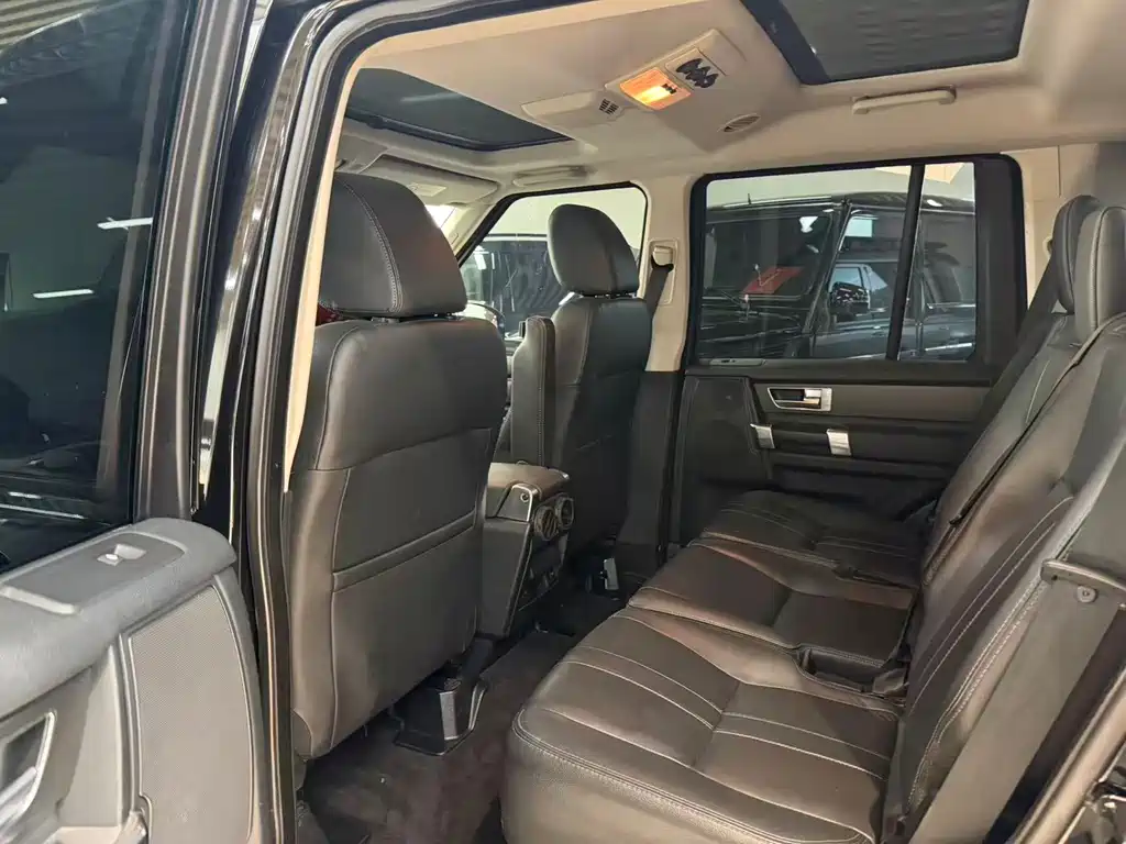 Land Rover Discovery — миниатюра 10
