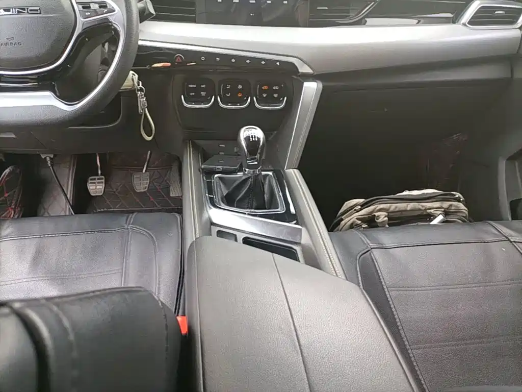 BAIC X3 — миниатюра 14