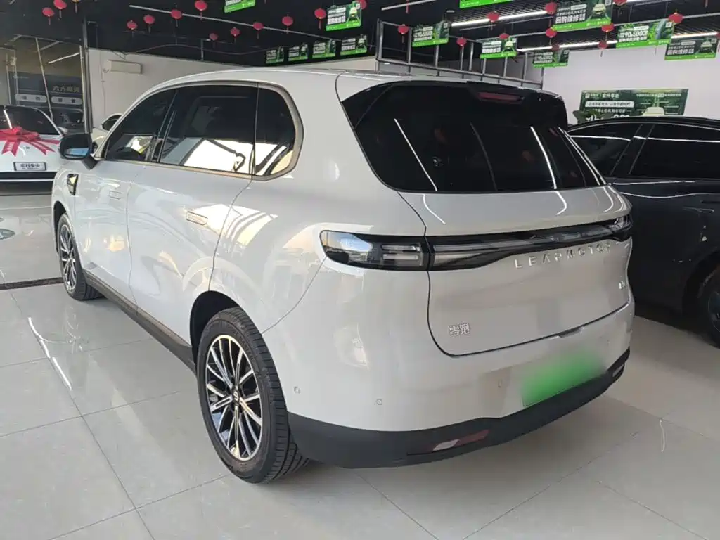 Leapmotor Leapmotor B10 — миниатюра 5