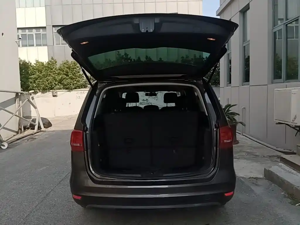 Volkswagen Sharan — миниатюра 19