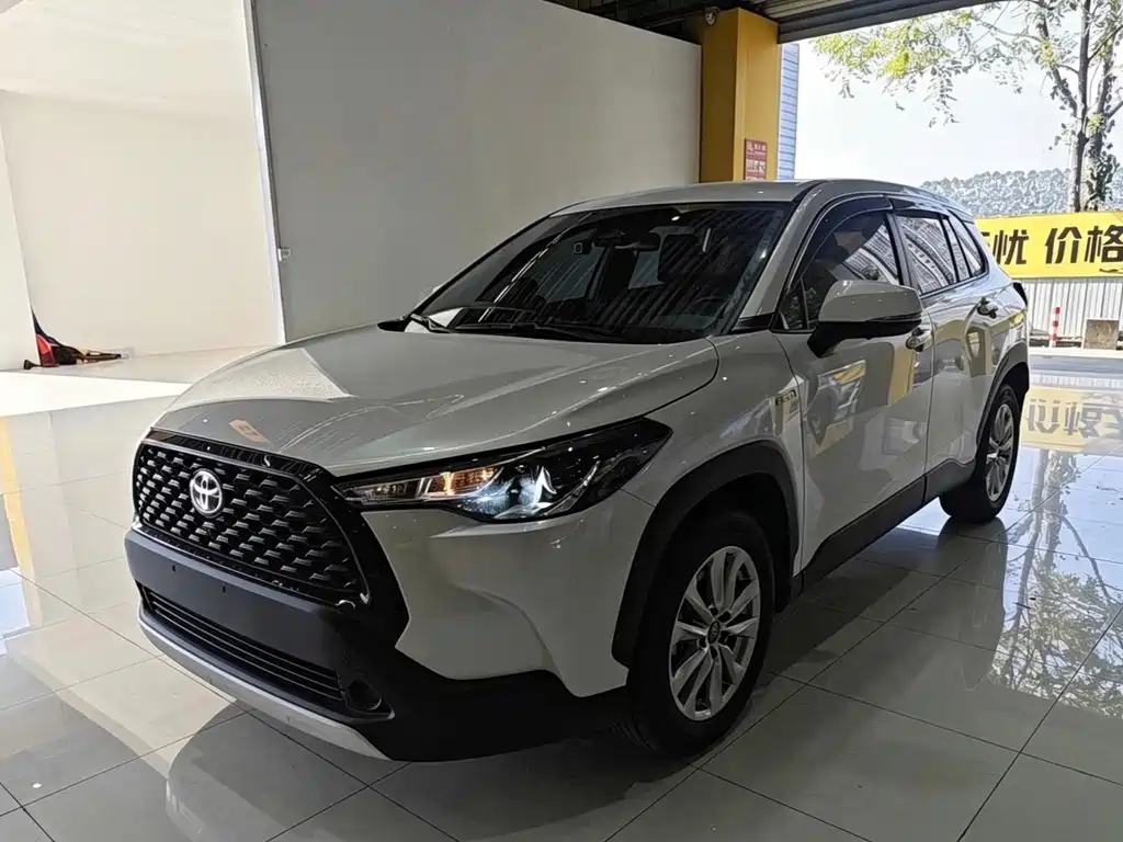 Toyota Corolla Cross — миниатюра 2
